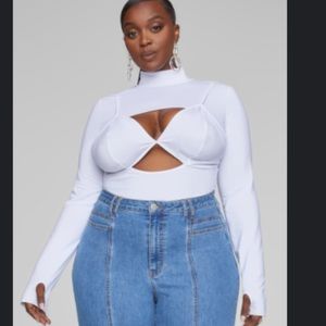 Fashion to figure white cut out top new with tags size 2 (18/20)